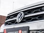 Volkswagen T-Roc 1.5 TSI R-Line Edition CAMERA IQ LIGHT APPLE CARPLAY VIRTUAL DASH DODEHOEK