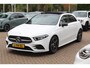 Mercedes-Benz A-klasse 200 Business Solution AMG / Panoramadak / Camera / Leder&Alcantara / 18'' / Stoelverwarming / LED / DAB / Cruise Control