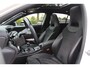Mercedes-Benz A-klasse 200 Business Solution AMG / Panoramadak / Camera / Leder&Alcantara / 18'' / Stoelverwarming / LED / DAB / Cruise Control