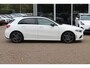 Mercedes-Benz A-klasse 200 Business Solution AMG / Panoramadak / Camera / Leder&Alcantara / 18'' / Stoelverwarming / LED / DAB / Cruise Control