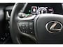 Lexus UX 300e Business 54 kWh | 315km WLTP | Elektrisch verstelbare stoelen | Achteruitrijcamera | Apple Carplay