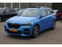 BMW X1 sDrive20i High Executive Ed. M Sport / Trekhaak / Panoramadak / Camera / Head-up / 19'' / Memory seats / Leder / Stuurverwarming / Navigatie / DAB / Stoelverwarming / Cruise Control