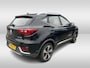 MG ZS MG EV Luxury 45 kWh / Panoramadak / Camera / Leder / 17'' / Keyless / Navigatie / ACC / Dodehoek / DAB / Stoelverwarming