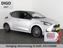Toyota Yaris 1.5 HYBRID BI-TONE SILVERLINE AUTOMAAT CLOUD NAVI APPLE & ANDROID.CAMERA.TOYOTA GARANTIE TOT 2031 !!