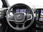 Volvo XC40 2.0 B4 Plus Dark Automaat / Trekhaak / Harman Kardon / All-season banden / Reservewiel / Verwarmd voorruit