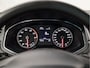 SEAT Arona 1.0 TSI FR Sport Automaat (APPLE CARPLAY, GROOT NAVI, CLIMATE, STOELVERWARMING, SPORTSTOELEN, SFEERVERLICHTING, GETINT GLAS, PARKEERSENSOREN, CRUISE, NIEUWSTAAT)