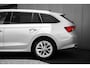 Skoda Octavia Combi 1.5 TSI Business Edition | Achteruitrijcamera | Chromen grille | Cruise control met speedlimiter
