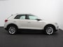 Volkswagen T-Roc 1.5 TSI 150PK DSG Style | Navigatie | Apple Carplay/Android Auto | Camera | Parkeersensoren | Adaptive Cruise Control | Dodehoek Assistent | Elektrische achterklep | Stoel- en stuurverwarming | Full Led | Climate Control | Lichtmetalen velgen