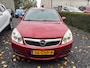 Opel Vectra Wagon 2.2-16V Executive AUTOMAAT