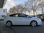 Toyota Prius 1.8 Aspiration | Cruise control | Keyless | Parkeersensoren | HUD | Climate control
