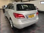 Mercedes-Benz B-klasse 200 d Business Solution AMG