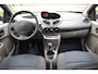 Renault Twingo 1.2 Authentique AIRCO/NL-AUTO MET NAP/DOOR INRUIL VERKREGEN