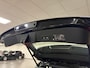 Volvo XC40 T5 Recharge R-Design | Stoel en Stuurwielverwarming | Leder Alcantara R-Design bekleding met wit stiksel en bies | Zitting verlenging voorstoelen | Cruise Control | 19 Inch | Keyless Drive | Parkeersensoren achter | Elektrisch bedienbare achterklep | Bree