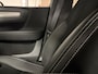 Volvo XC40 T5 Recharge R-Design | Stoel en Stuurwielverwarming | Leder Alcantara R-Design bekleding met wit stiksel en bies | Zitting verlenging voorstoelen | Cruise Control | 19 Inch | Keyless Drive | Parkeersensoren achter | Elektrisch bedienbare achterklep | Bree