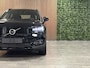 Volvo XC40 T5 Recharge R-Design | Stoel en Stuurwielverwarming | Leder Alcantara R-Design bekleding met wit stiksel en bies | Zitting verlenging voorstoelen | Cruise Control | 19 Inch | Keyless Drive | Parkeersensoren achter | Elektrisch bedienbare achterklep | Bree