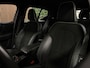 Volvo XC40 T5 Recharge R-Design | Stoel en Stuurwielverwarming | Leder Alcantara R-Design bekleding met wit stiksel en bies | Zitting verlenging voorstoelen | Cruise Control | 19 Inch | Keyless Drive | Parkeersensoren achter | Elektrisch bedienbare achterklep | Bree