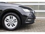 Skoda Octavia Combi 1.0 e-TSI 110pk DSG Business Edition | RIJKLAAR! | Elektrische Achterklep | Keyless | Navigatie | Cruise Control | Parkeersensoren Achter