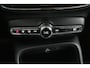 Volvo XC40 1.5 T3 Business Pro | Trekhaak | 360 graden camera | Navigatie | Stoel/stuur verwarming