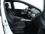 Mercedes-Benz B-klasse 180 Business Solution AMG | Panoramadak | Achteruitrijcamera | Nightpakket | Apple Carplay | Inclusief 24 maanden MB Certified garantie voor Europa.