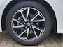Toyota Yaris 1.5 Hybrid Stoelverwarming | All season banden | adaptieve cruise control |