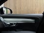 Volvo V90 T8 AWD Recharge R-Design | Vol! | Luchtvering | Bowers & Wilkins | Trekhaak | 360° Camera | Schuifdak | Head-Up Display | Adaptieve Cruise Control | Standkachel met Volvo On Call App | Stoel en Stuurwielverwarming | Full LED Meesturende koplampen | Pilot