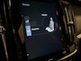 Volvo V90 T8 AWD Recharge R-Design | Vol! | Luchtvering | Bowers & Wilkins | Trekhaak | 360° Camera | Schuifdak | Head-Up Display | Adaptieve Cruise Control | Standkachel met Volvo On Call App | Stoel en Stuurwielverwarming | Full LED Meesturende koplampen | Pilot