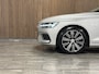 Volvo V60 T6 AWD Recharge Inscription | Trekhaak | 360° Camera | Harman Kardon | Adaptieve Cruise Control | Standkachel met Volvo On Call App | Stoelverwarming voor+achter | Stuurwielverwarming | Full LED Meesturende koplampen | Pilot Assist | BLIS Dode Hoek Detect