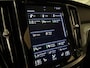 Volvo V60 T6 AWD Recharge Inscription | Trekhaak | 360° Camera | Harman Kardon | Adaptieve Cruise Control | Standkachel met Volvo On Call App | Stoelverwarming voor+achter | Stuurwielverwarming | Full LED Meesturende koplampen | Pilot Assist | BLIS Dode Hoek Detect