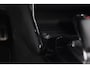 Peugeot e-2008 EV GT Pack 50 kWh | Schuif-/Kanteldak | Adaptieve Cruise Control | Camera | Dodehoekdetectie