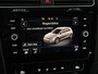 Volkswagen Golf 1.5 TSI R-Line Clima, Navi, Parkeersensoren, Cruise control, Virtual desk, A start stop, Lichtmetalen velgen
