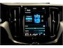 Volvo XC60 2.0 B5 MHEV 195kW/265pk Aut8 Ultimate Dark PANORAMADAK + HARMAN/KARDON + PILOT ASSIST + HEAD-UP DISPLAY + ADAPT.CRUISE + STANDKACHEL + STOELVERWARMING V&A + BLIS + LANE ASSIST + STUURVERWARMING + ON-CALL + EL.TREKHAAK + PARKSENSOREN + 21" LM-VELGEN!!