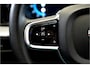 Volvo XC60 2.0 B5 MHEV 195kW/265pk Aut8 Ultimate Dark PANORAMADAK + HARMAN/KARDON + PILOT ASSIST + HEAD-UP DISPLAY + ADAPT.CRUISE + STANDKACHEL + STOELVERWARMING V&A + BLIS + LANE ASSIST + STUURVERWARMING + ON-CALL + EL.TREKHAAK + PARKSENSOREN + 21" LM-VELGEN!!