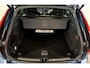 Volvo XC60 2.0 B5 MHEV 195kW/265pk Aut8 Ultimate Dark PANORAMADAK + HARMAN/KARDON + PILOT ASSIST + HEAD-UP DISPLAY + ADAPT.CRUISE + STANDKACHEL + STOELVERWARMING V&A + BLIS + LANE ASSIST + STUURVERWARMING + ON-CALL + EL.TREKHAAK + PARKSENSOREN + 21" LM-VELGEN!!
