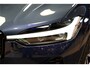Volvo XC60 2.0 B5 MHEV 195kW/265pk Aut8 Ultimate Dark PANORAMADAK + HARMAN/KARDON + PILOT ASSIST + HEAD-UP DISPLAY + ADAPT.CRUISE + STANDKACHEL + STOELVERWARMING V&A + BLIS + LANE ASSIST + STUURVERWARMING + ON-CALL + EL.TREKHAAK + PARKSENSOREN + 21" LM-VELGEN!!