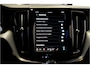 Volvo XC60 2.0 B5 MHEV 195kW/265pk Aut8 Ultimate Dark PANORAMADAK + HARMAN/KARDON + PILOT ASSIST + HEAD-UP DISPLAY + ADAPT.CRUISE + STANDKACHEL + STOELVERWARMING V&A + BLIS + LANE ASSIST + STUURVERWARMING + ON-CALL + EL.TREKHAAK + PARKSENSOREN + 21" LM-VELGEN!!