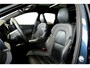 Volvo XC60 2.0 B5 MHEV 195kW/265pk Aut8 Ultimate Dark PANORAMADAK + HARMAN/KARDON + PILOT ASSIST + HEAD-UP DISPLAY + ADAPT.CRUISE + STANDKACHEL + STOELVERWARMING V&A + BLIS + LANE ASSIST + STUURVERWARMING + ON-CALL + EL.TREKHAAK + PARKSENSOREN + 21" LM-VELGEN!!
