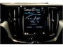 Volvo XC60 2.0 B5 MHEV 195kW/265pk Aut8 Ultimate Dark PANORAMADAK + HARMAN/KARDON + PILOT ASSIST + HEAD-UP DISPLAY + ADAPT.CRUISE + STANDKACHEL + STOELVERWARMING V&A + BLIS + LANE ASSIST + STUURVERWARMING + ON-CALL + EL.TREKHAAK + PARKSENSOREN + 21" LM-VELGEN!!