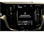 Volvo XC60 2.0 B5 MHEV 195kW/265pk Aut8 Ultimate Dark PANORAMADAK + HARMAN/KARDON + PILOT ASSIST + HEAD-UP DISPLAY + ADAPT.CRUISE + STANDKACHEL + STOELVERWARMING V&A + BLIS + LANE ASSIST + STUURVERWARMING + ON-CALL + EL.TREKHAAK + PARKSENSOREN + 21" LM-VELGEN!!