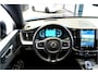 Volvo XC60 2.0 B5 MHEV 195kW/265pk Aut8 Ultimate Dark PANORAMADAK + HARMAN/KARDON + PILOT ASSIST + HEAD-UP DISPLAY + ADAPT.CRUISE + STANDKACHEL + STOELVERWARMING V&A + BLIS + LANE ASSIST + STUURVERWARMING + ON-CALL + EL.TREKHAAK + PARKSENSOREN + 21" LM-VELGEN!!