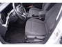 Volkswagen Golf 1.0 eTSI Life Navi Camera PDC v+a Apple Carplay 1e Eig. NAP