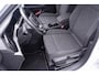 Volkswagen Golf 1.0 eTSI Life Navi Camera PDC v+a Apple Carplay 1e Eig. NAP