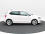 Volkswagen Polo 1.2 TSi Automaat Highline Edition | Navigatie | Parkeersensoren | Bluetooth | 16 Inch | Slechts 43.718 KM!! | 1e Eigenaar | Dealeronderhouden!