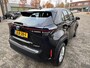 Toyota Yaris Cross HYBRID 115 DYNAMIC STOEL/STUURVERW HEAD-UP EL-ACHTERKLEP NAVI APPLE/ANDROID KEYLESS