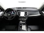 Volvo XC90 2.0 T8 Recharge AWD Ultimate Dark | Trekhaak | Luchtvering | Massage | 360 | HUD | Bowers & Wilkins |
