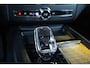 Volvo XC60 2.0 T6 Plug-in hybrid AWD Plus Bright | Luchtvering | Head-up Display | 360º Camera | Schuif/Kantel Panoramadak | Harman Kardon Premium Audio | Elektrisch Verstelbare Voorstoelen | Google Infotainment |
