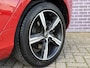Volvo V40 1.5 T3 Polar+ Sport | DAB | Keyless entry | Harman/Kardon | Standkachel | Parkeercamera | Panoramadak | Volvo on Call | Stoelverwarming |