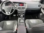 Volvo V40 1.5 T3 Polar+ Sport | DAB | Keyless entry | Harman/Kardon | Standkachel | Parkeercamera | Panoramadak | Volvo on Call | Stoelverwarming |