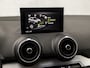 Audi Q2 1.0 TFSI Sport (GROOT NAVI, PLAT SPORTSTUUR, ZWART HEMEL, LED KOPLAMPEN, SPORTSTOELEN, GETINT GLAS, PARKEERSENSOREN, CLIMATE CONTROL, NIEUWSTAAT)