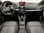 Audi Q2 1.0 TFSI Sport (GROOT NAVI, PLAT SPORTSTUUR, ZWART HEMEL, LED KOPLAMPEN, SPORTSTOELEN, GETINT GLAS, PARKEERSENSOREN, CLIMATE CONTROL, NIEUWSTAAT)