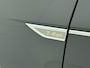Volkswagen T-Roc 1.0 TSI Style | LMV | Panorama dak | Navigatie | Parkeer sensoren | Trekhaak | Cruise control | Climate control | Apple carplay | Camera